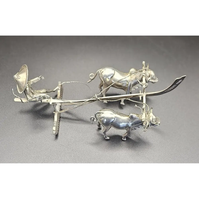 Vintage 800 Silver Handmade Figurine of Farmer with Oxen Hallmarked 85gr -8*16cm