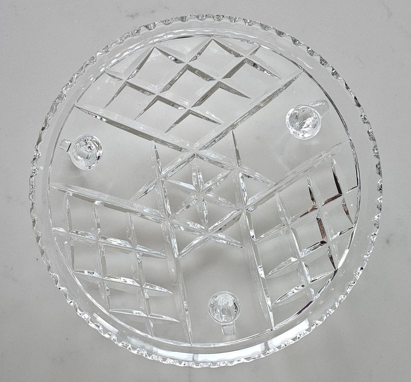 Vintage 21CM crystal pedestal dish