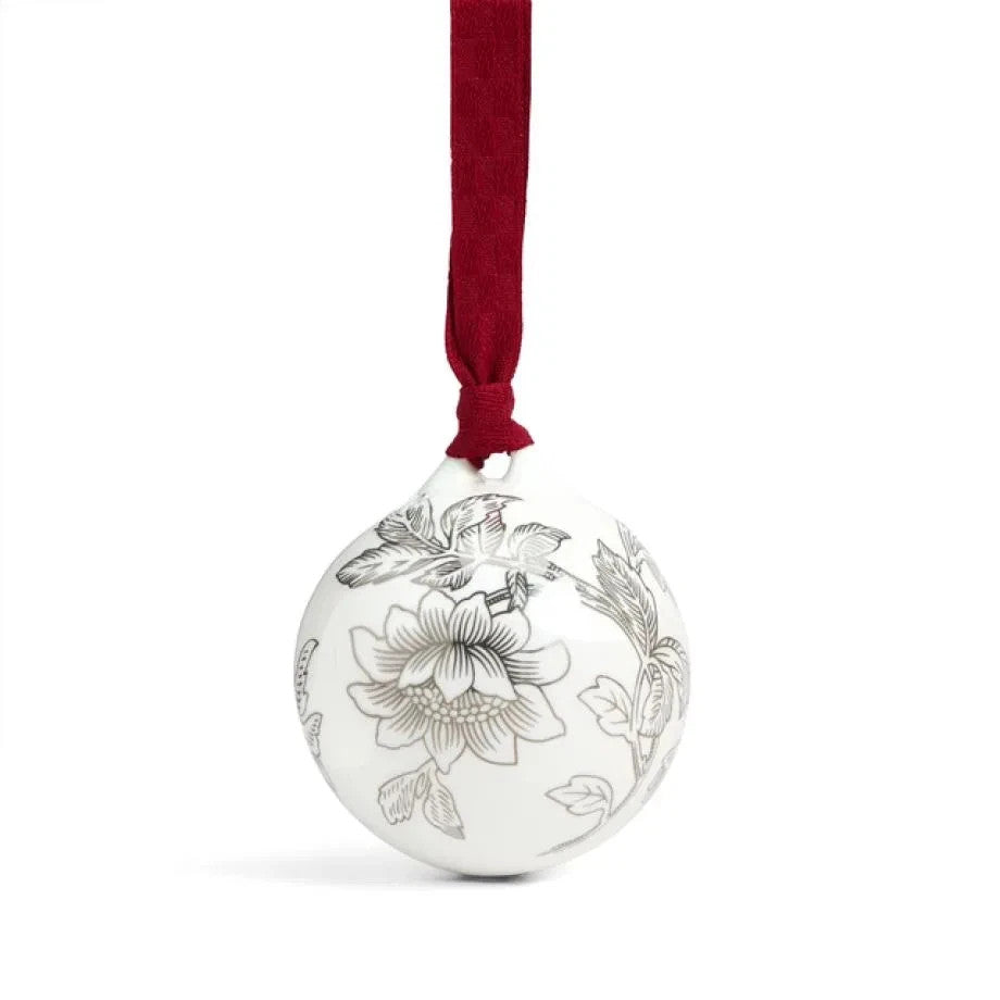 Wedgwood Festive Silver Splendour No2 Hanging Ornament RRP: $99.0