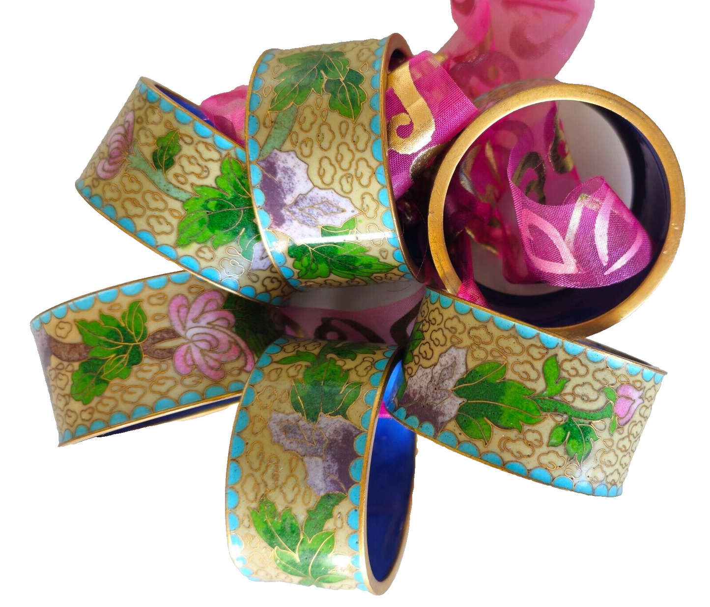 Set of 6 beautiful Metal painted Napkin Rings
