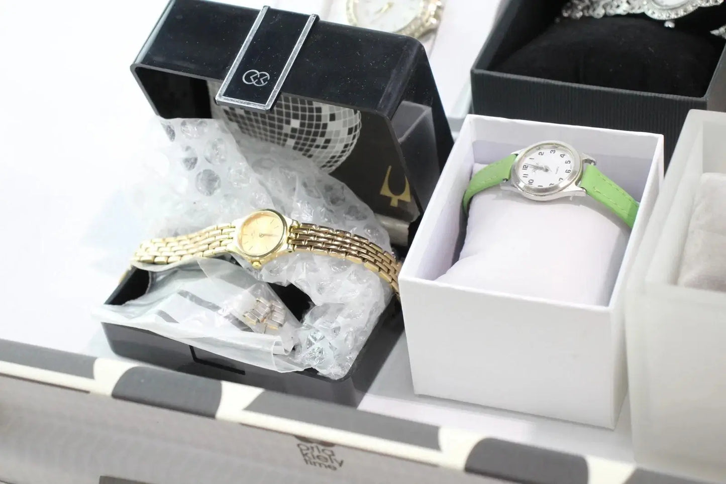 Womens Assorted Boxed Watches Seksy Guess Etc Quartz UNTESTED x 15