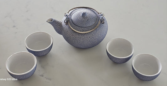BEAUTIFUL VINTAGE TEA SET Vietnam HAND Made For 4