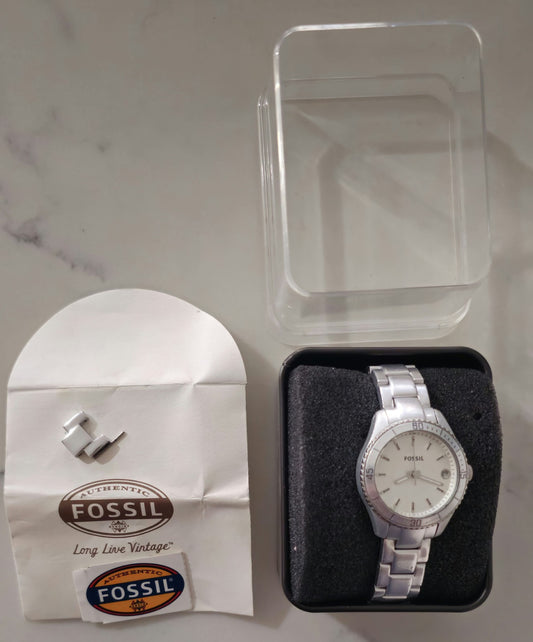 Men's Benetton Fossil Watch Quartz Working Condition