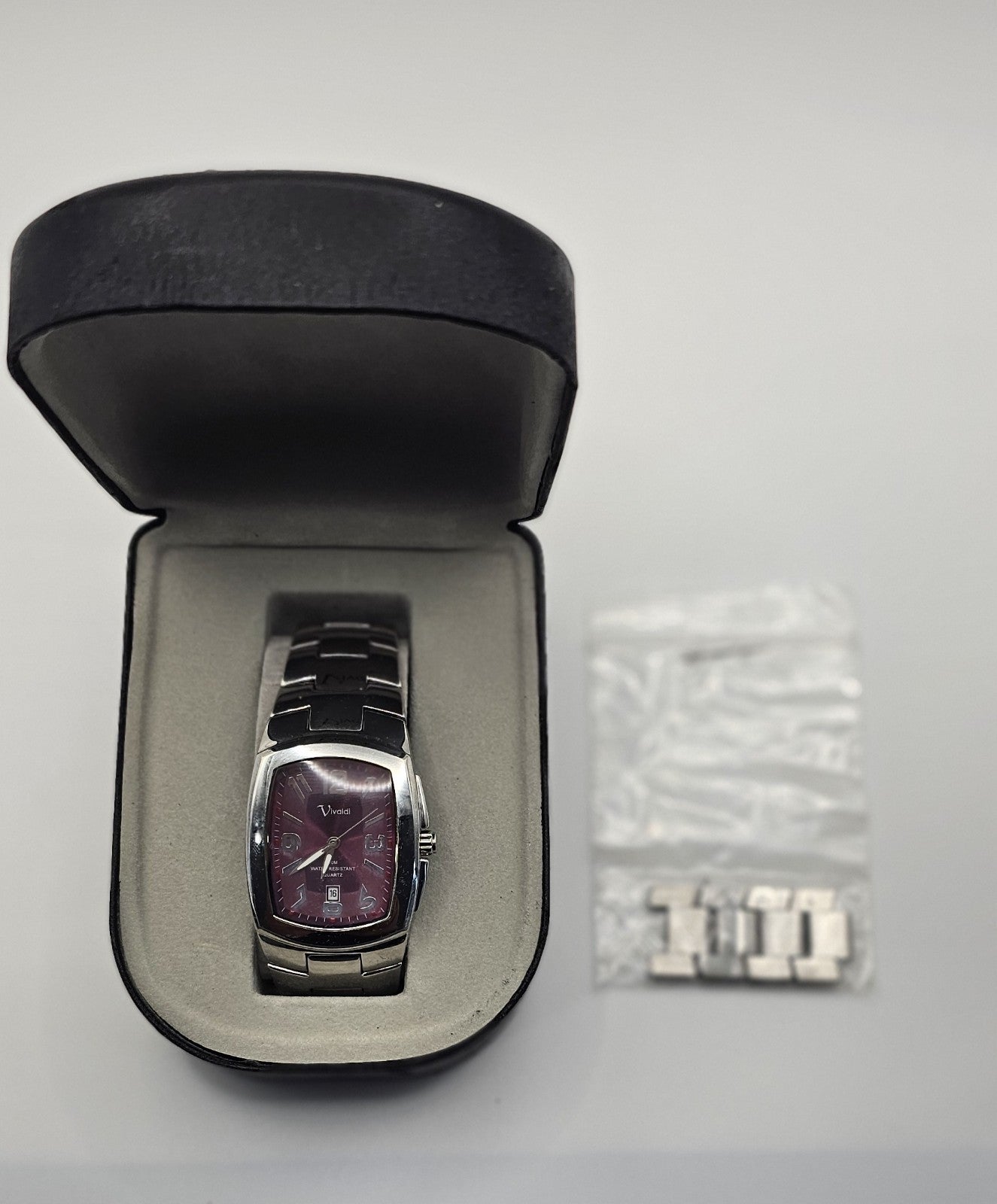 Women's Vivaldi Watch Quartz, in Working Condition - Boxed