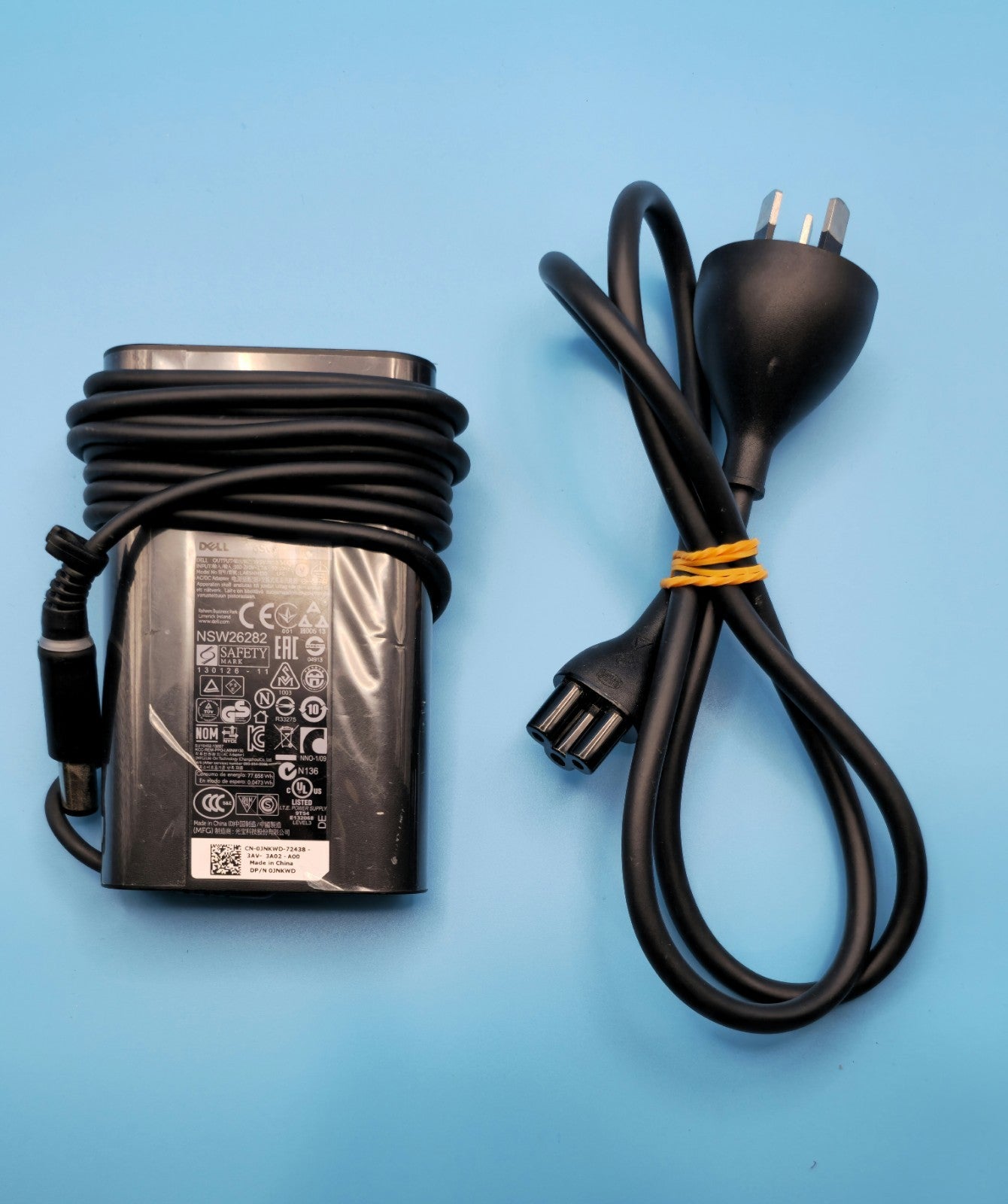 Original Dell 65W 19.5V 3.34A AC Adapter Power Supply LA65NM130 NSW26282